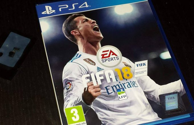 Réception du jour : FIFA18 & pièce détachée S4